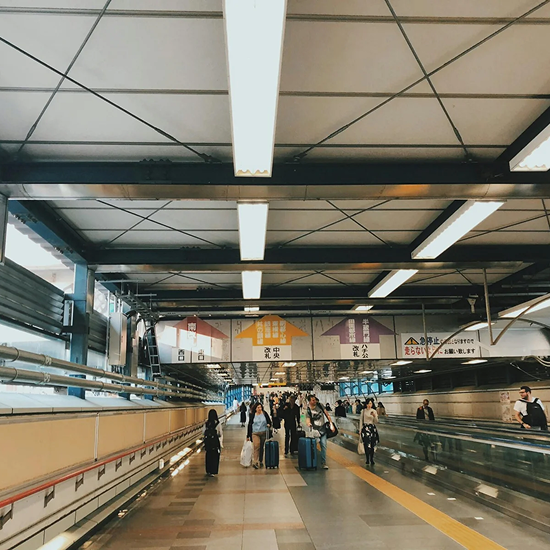 Airport transfer taxi in Grays & Thurrock — Heathrow, Gatwick, Stansted