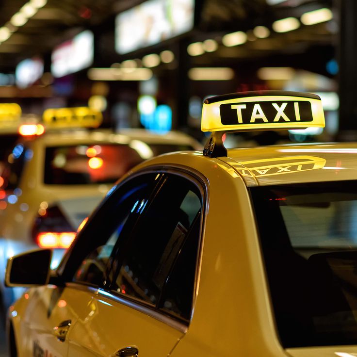 Taxi in Grays and Thurrock – local cabs, airport transfers and corporate travel